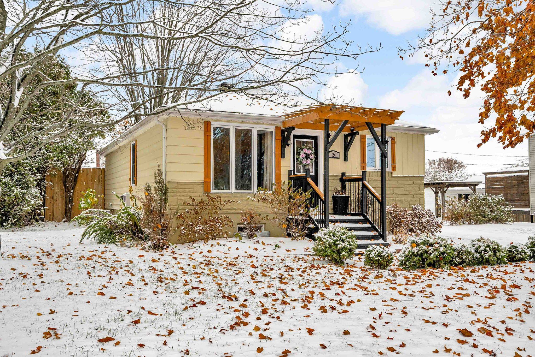 South Stormont, ON K0C 1P0,24 Bethune AVE