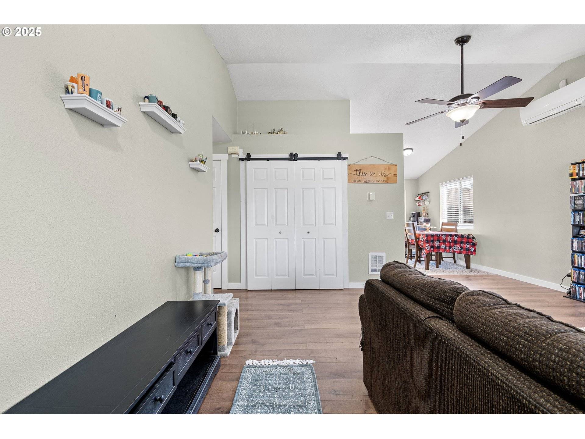 Creswell, OR 97426,692 N 1ST ST