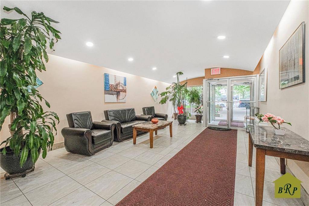 Brooklyn, NY 11235,2815 Ocean Pkwy #L23