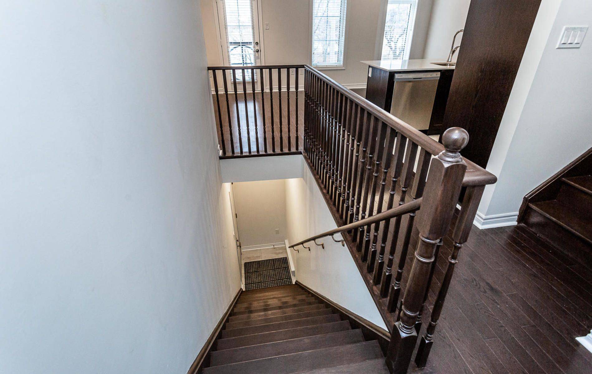 Mississauga, ON L4Z 0C7,81 Armdale RD #35