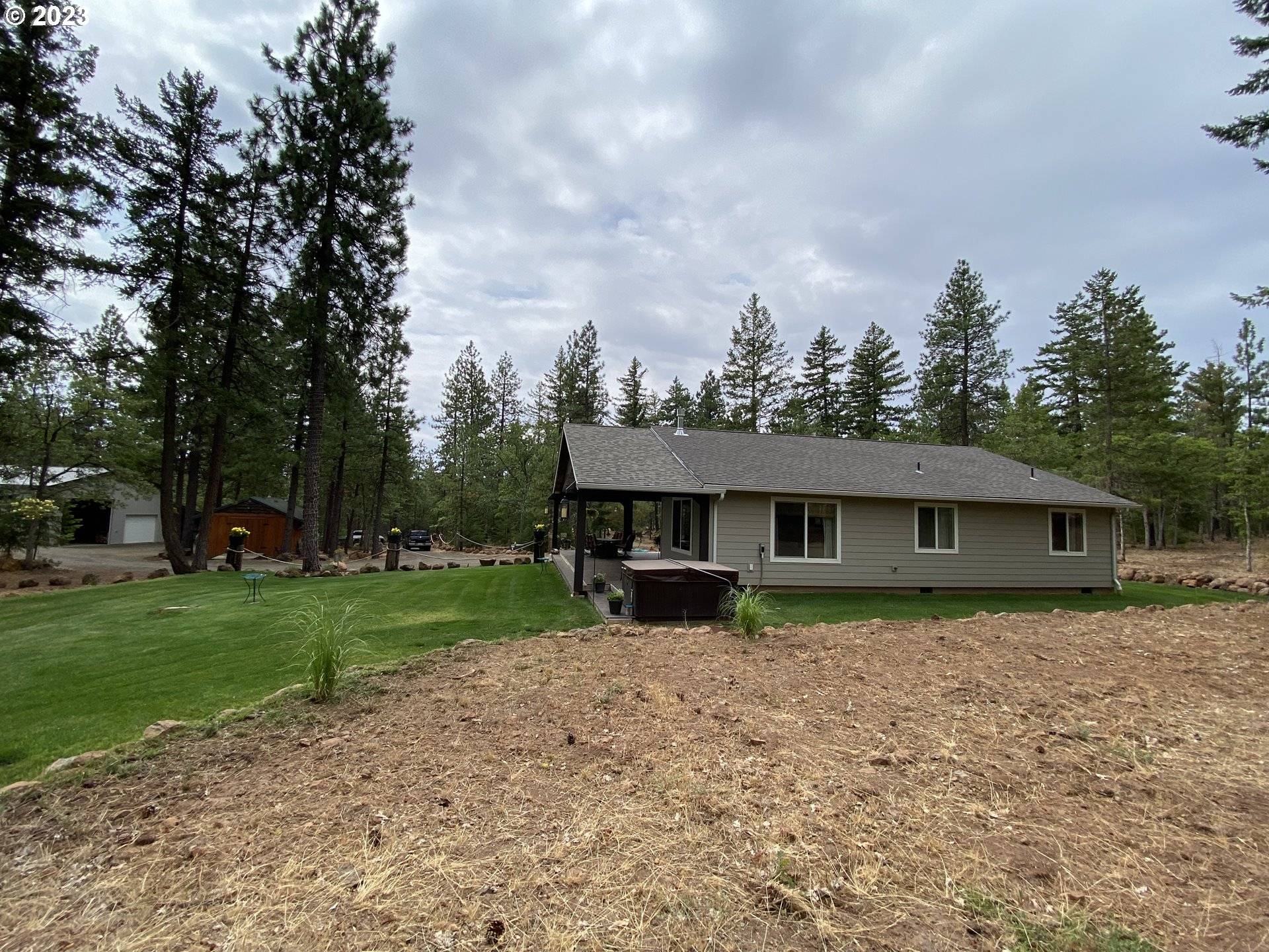 Goldendale, WA 98620,227 LOCUST LN