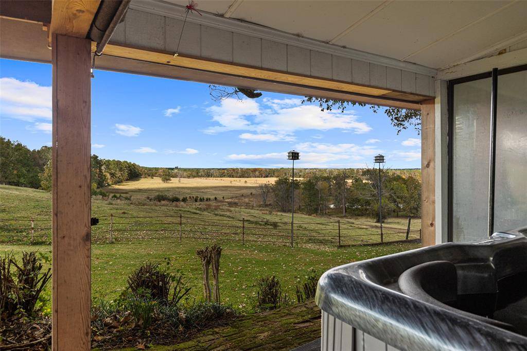 330 Private Rd 691, Beckville, TX 75631