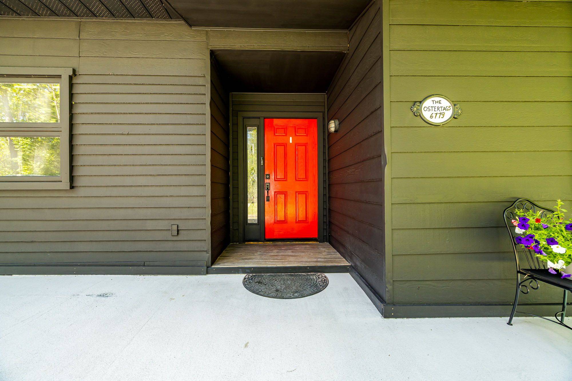 Montague, ON K7A 4S6,6779 Roger Stevens DR