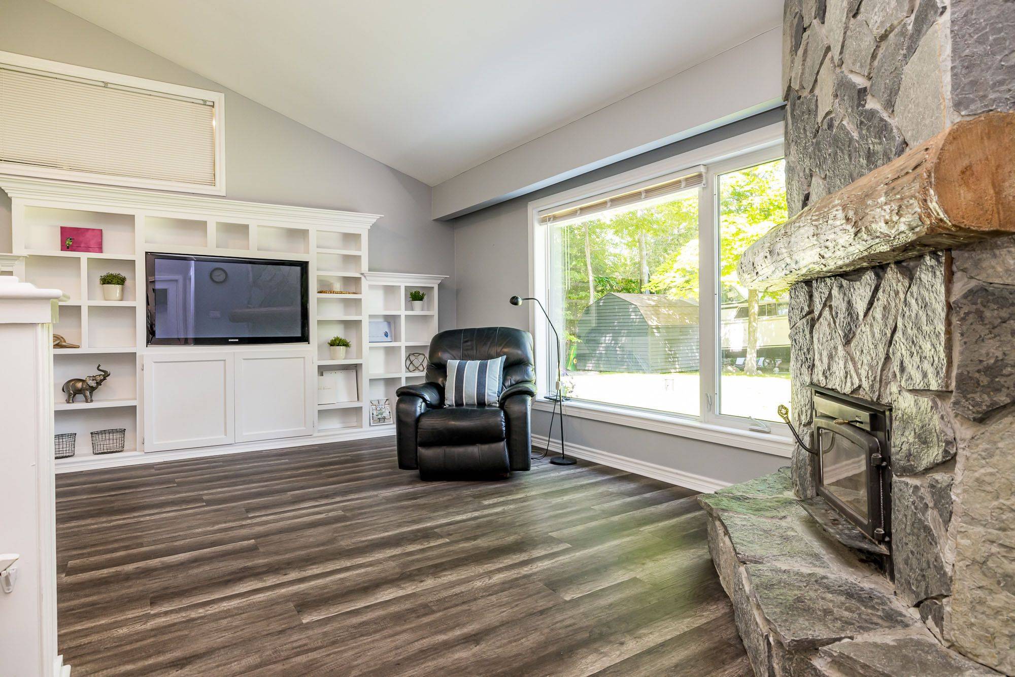 Montague, ON K7A 4S6,6779 Roger Stevens DR