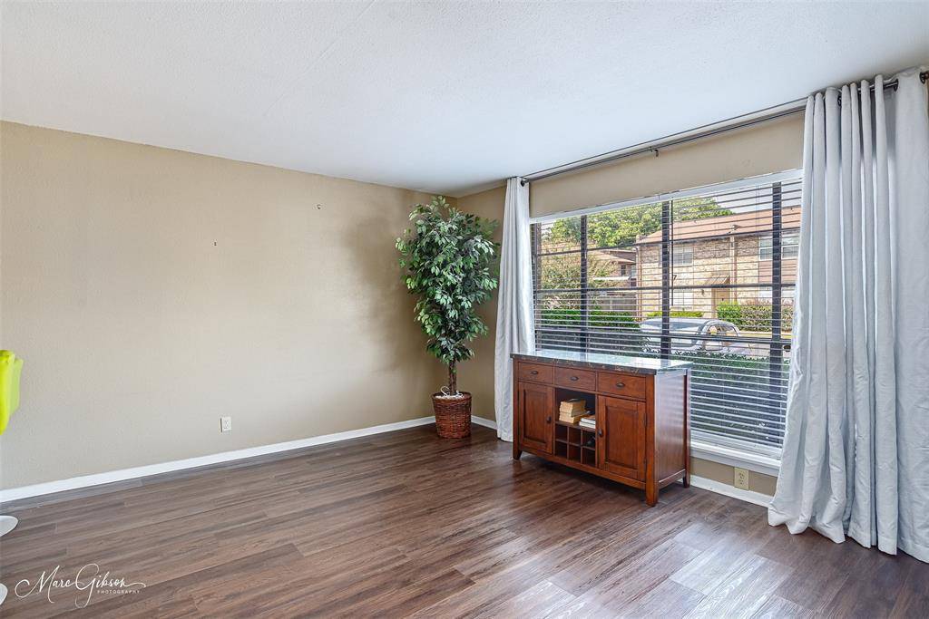 Shreveport, LA 71105,1820 E Kings Highway #42