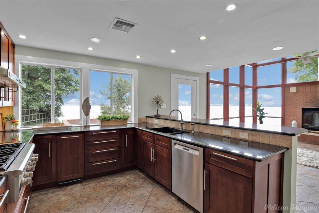 Shreveport, LA 71119,6144 S Lakeshore Drive