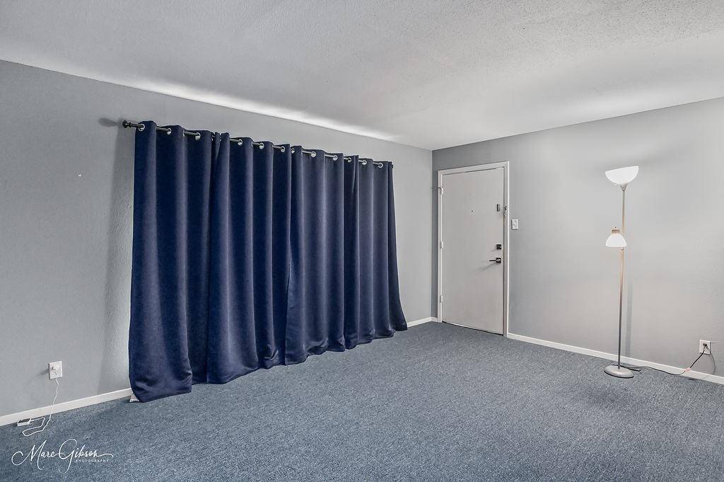 Shreveport, LA 71105,1820 E Kings Highway #242