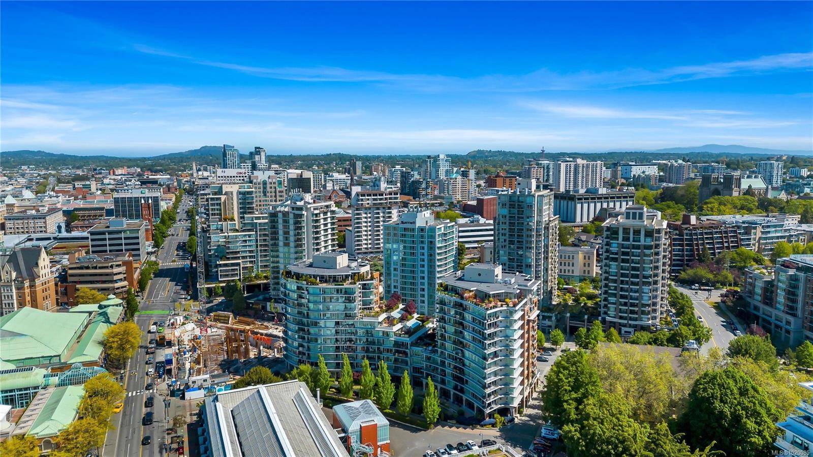 Victoria, BC V8W 1B1,737 Humboldt St #S1104