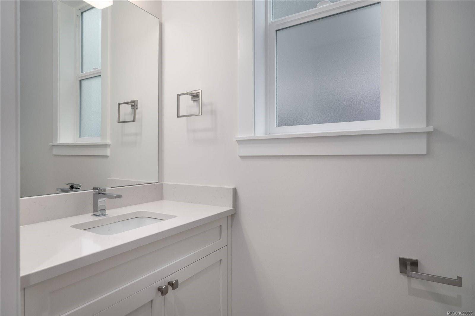 Nanaimo, BC V9T 0M6,4544 Suncrest Rd