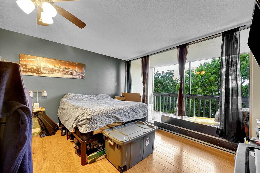 Lauderhill, FL 33319,7041 Environ Blvd #326