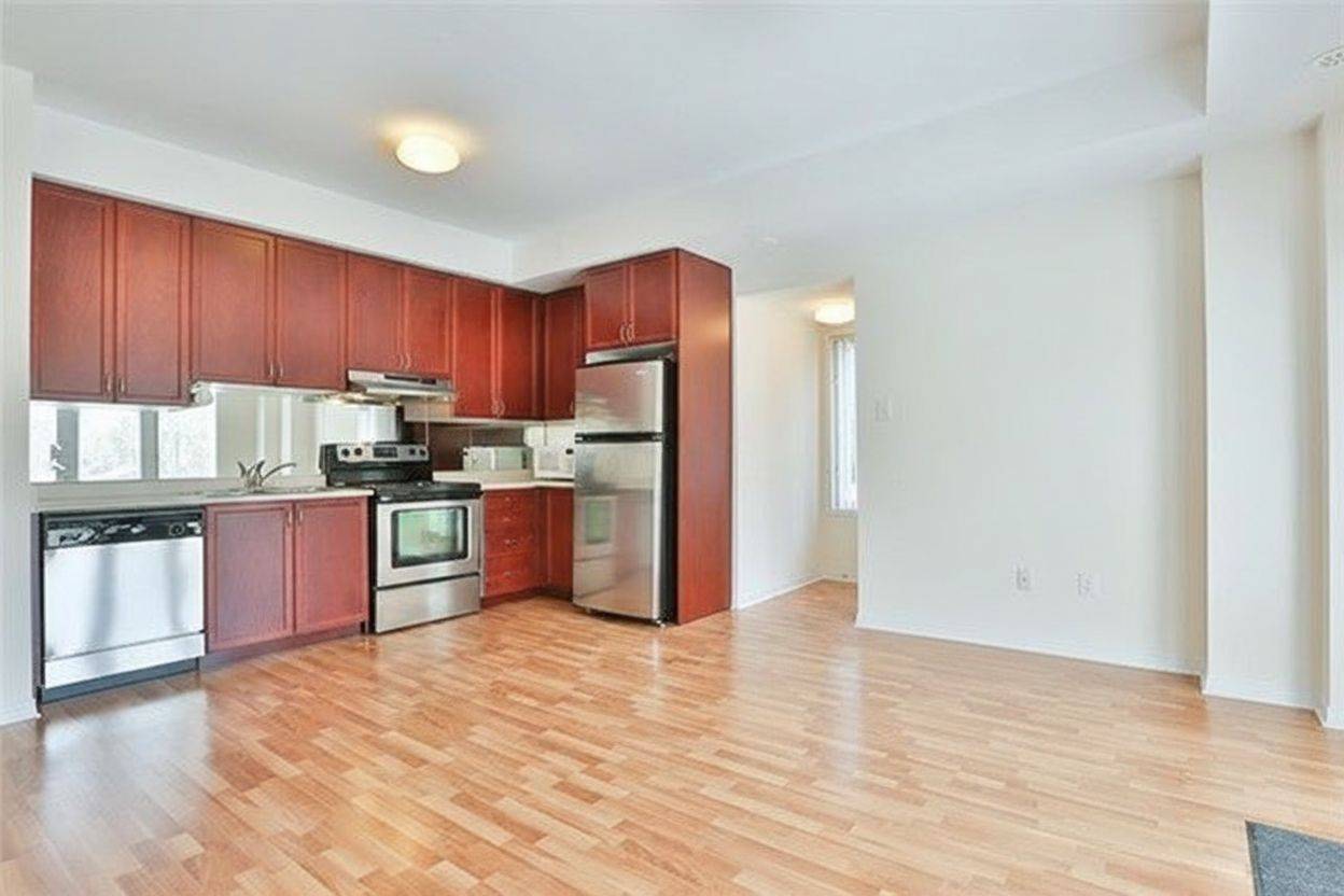 Mississauga, ON L5M 0P5,3050 Erin Centre BLVD #142