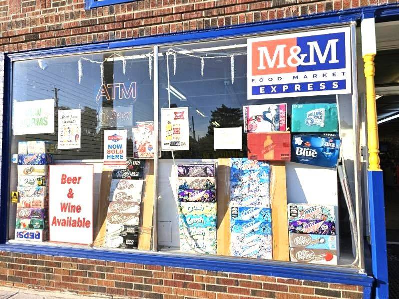 Norfolk, ON N4B 1X6,62 KING ST