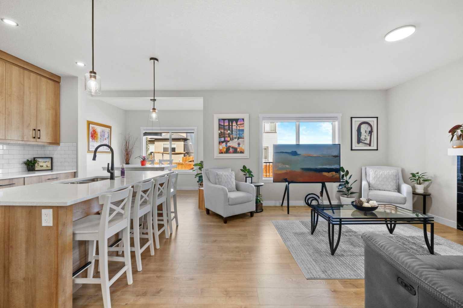 Strathmore, AB T1P0G1,702 Edgefield CRES