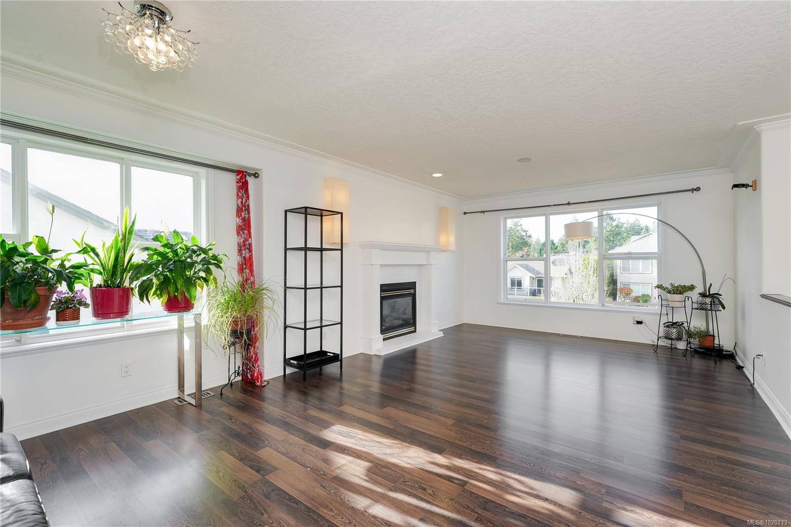 Langford, BC V9B 6A6,2687 Silverstone Way