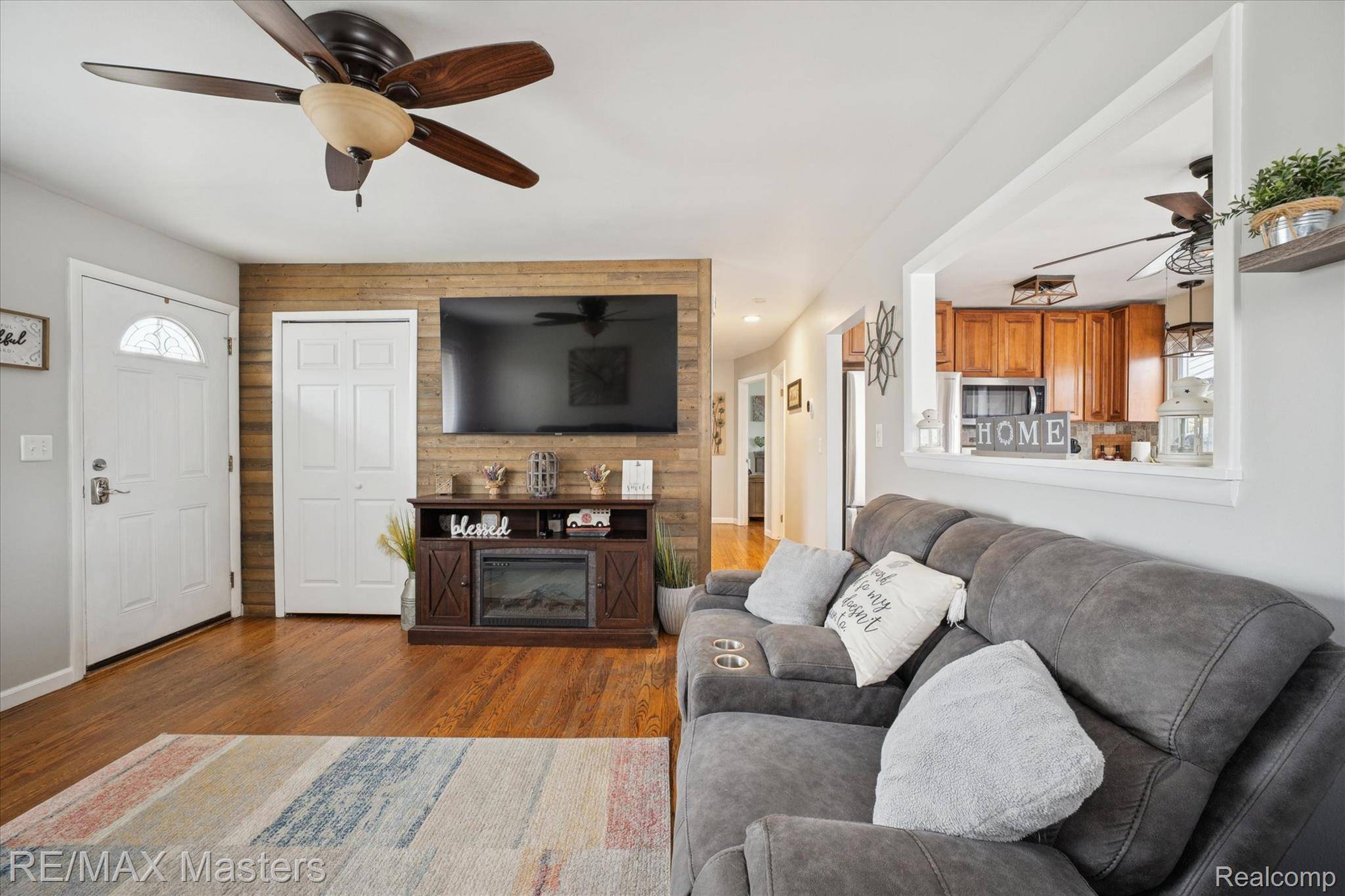 Rockwood, MI 48173,31630 Lynne DR