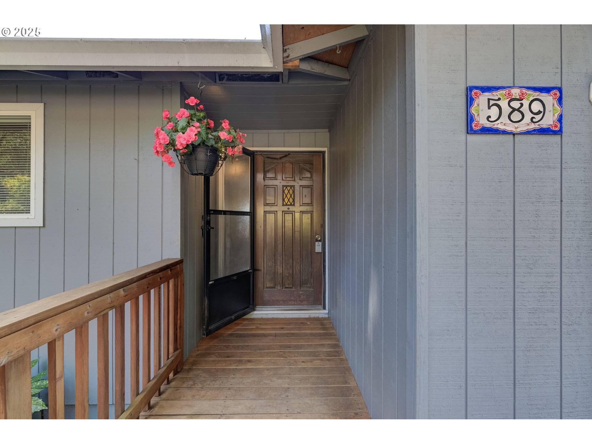 Estacada, OR 97023,589 NE WESTVIEW LN