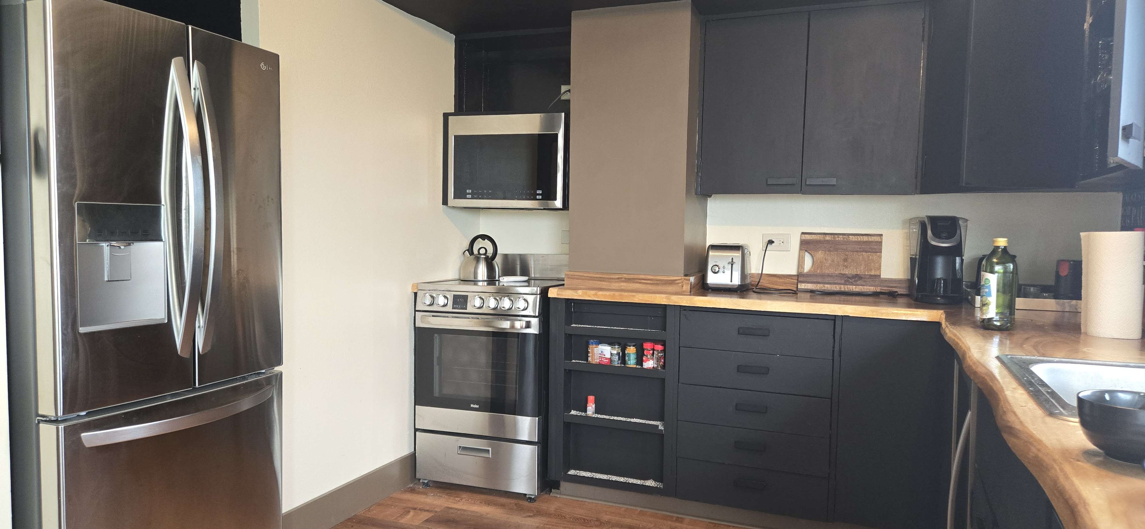 Hilo, HI 96720,84 PUKIHAE ST #PH6