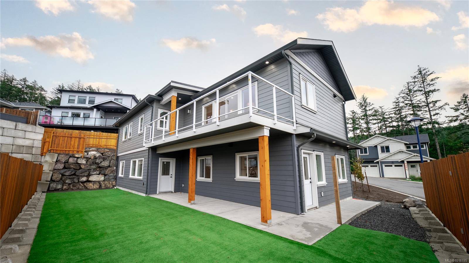 Langford, BC V9C 3X3,858 Tomack Loop