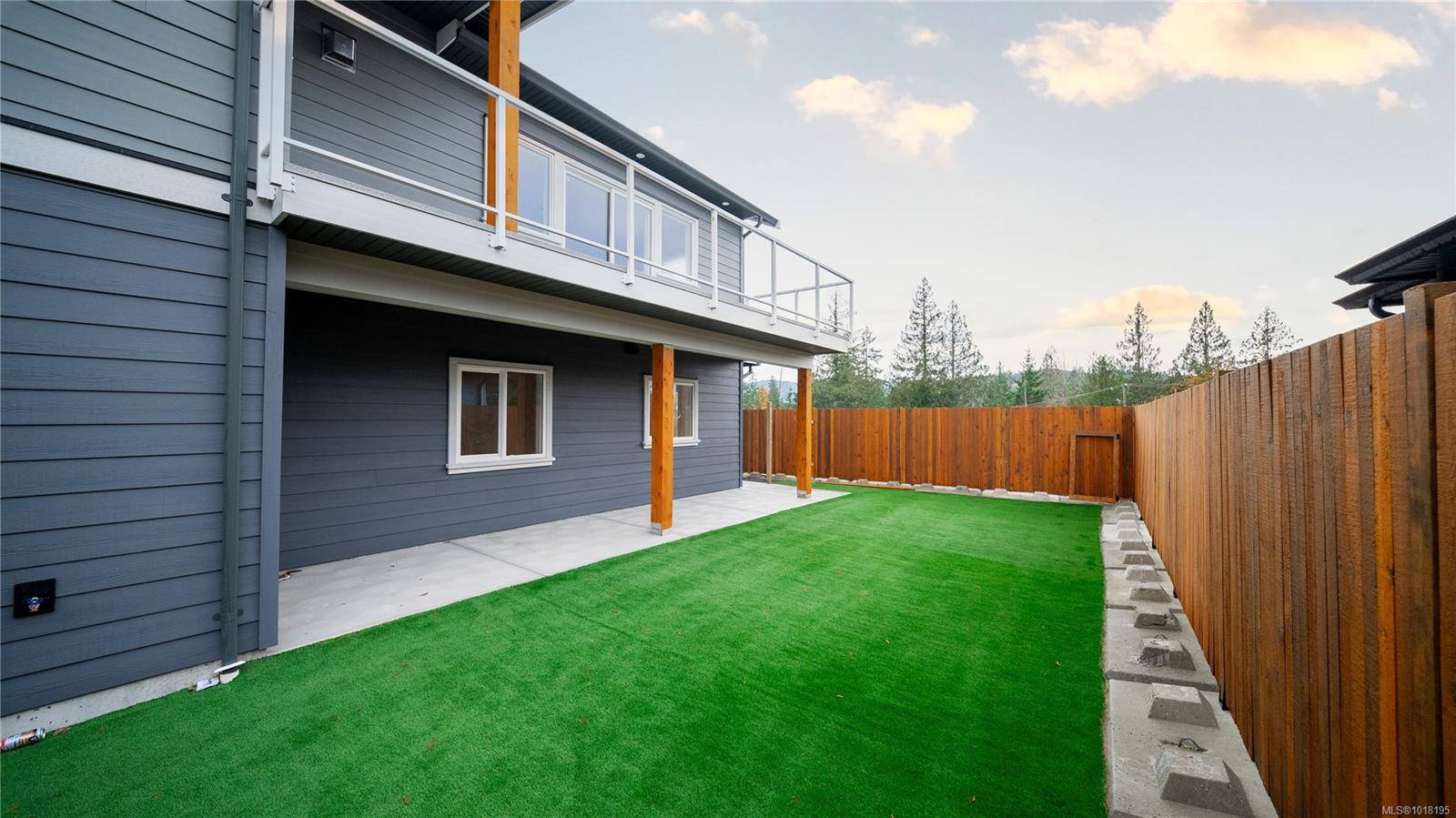 Langford, BC V9C 3X3,858 Tomack Loop