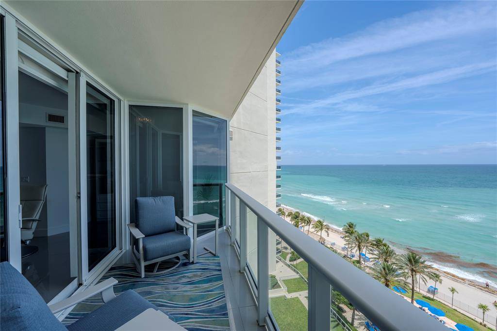 Sunny Isles Beach, FL 33160,19333 Collins AVE #1406