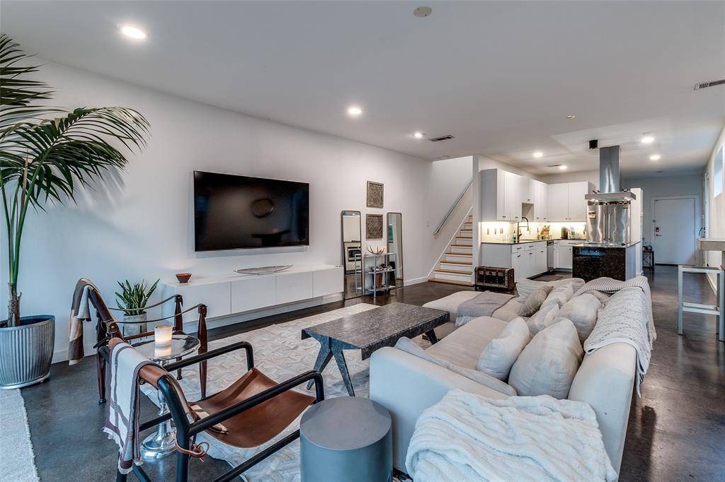 Dallas, TX 75204,4210 Munger Avenue