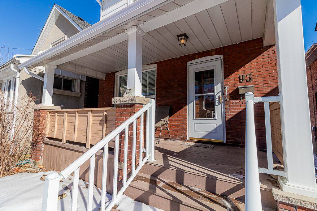 Toronto W06, ON M8V 3B5,93 Seventh ST