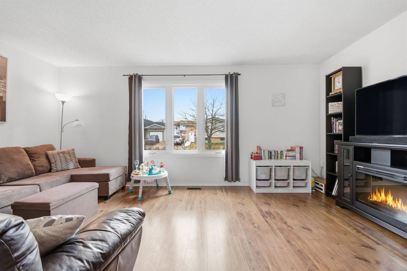 Port Colborne, ON L3K 6B3,6 APOLLO DR