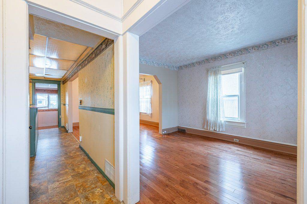 Welland, ON L3B 5A7,51 Sixth ST