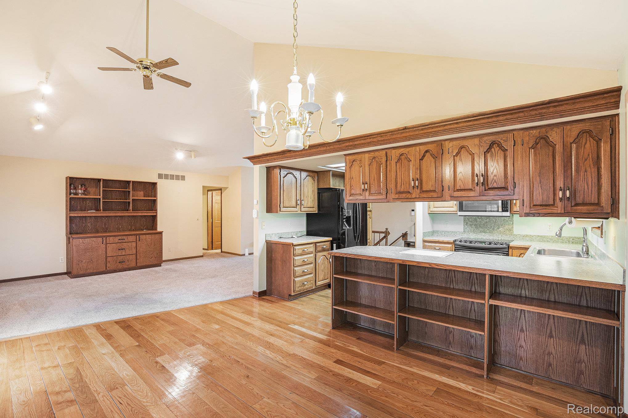 Davison, MI 48423,8384 Stoney Creek CT