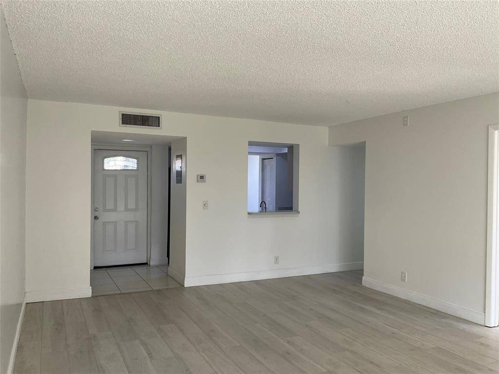 Margate, FL 33063,7340 NW 18th St #205