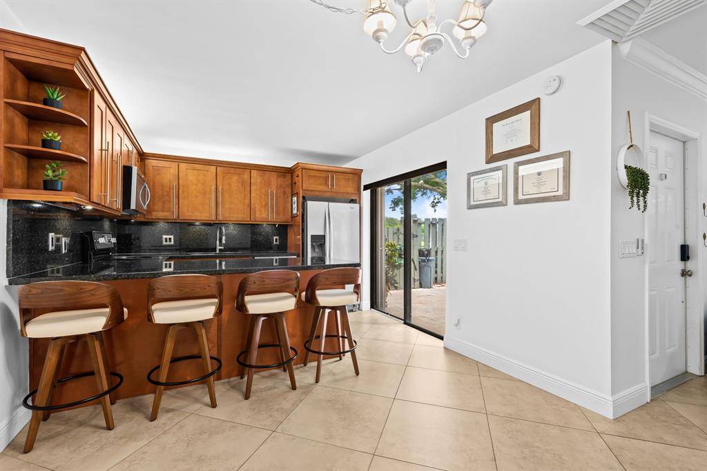 Plantation, FL 33324,9995 NW 6th Ct #9995