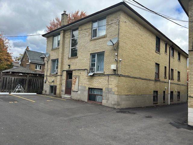 Toronto W06, ON M8V 2L7,46 Albert AVE