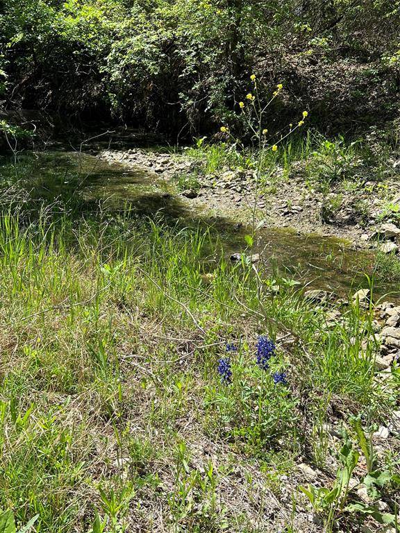 Blum, TX 76627,412 Private Road 190