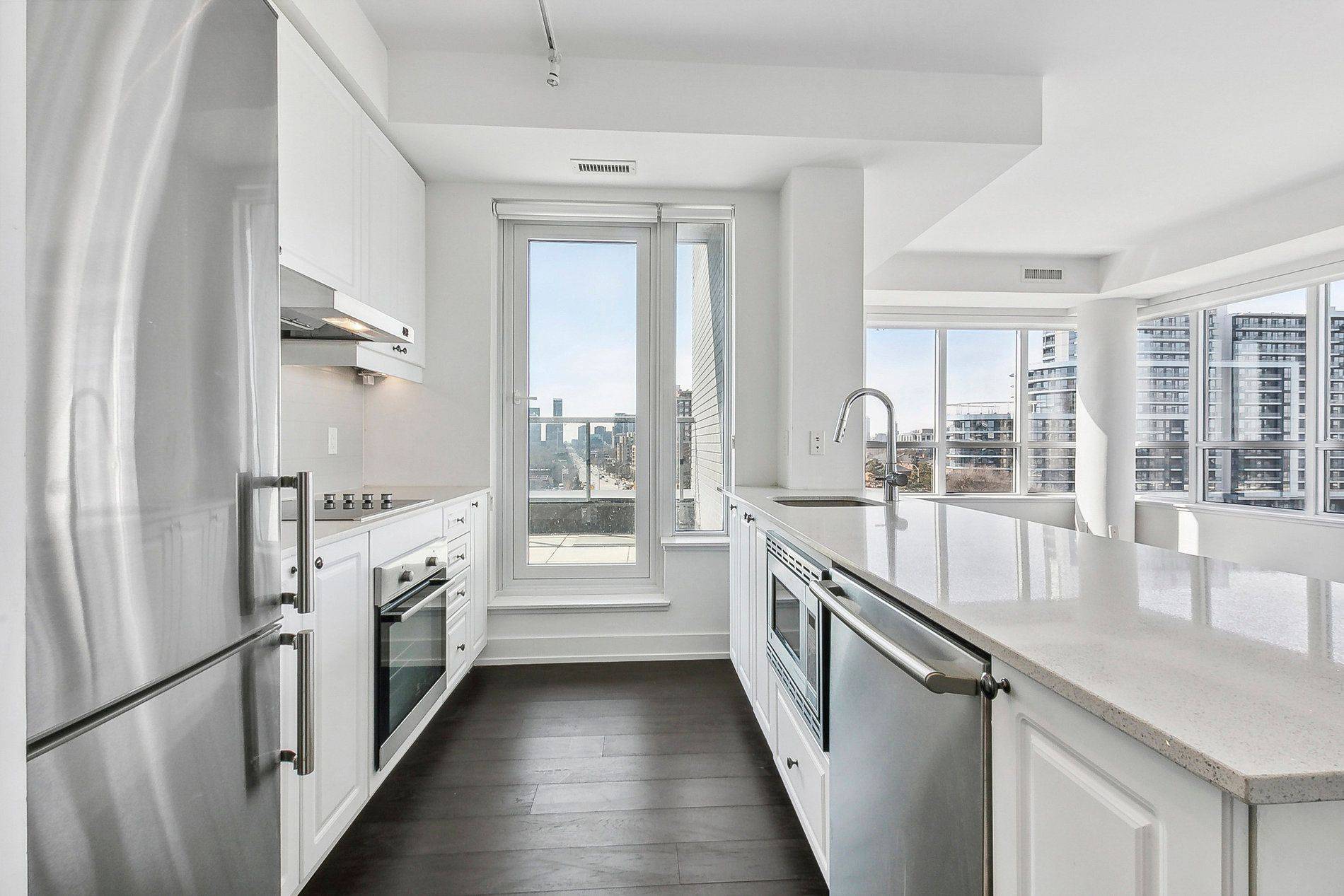 Toronto C15, ON M2K 1G7,7 Kenaston GDNS #713