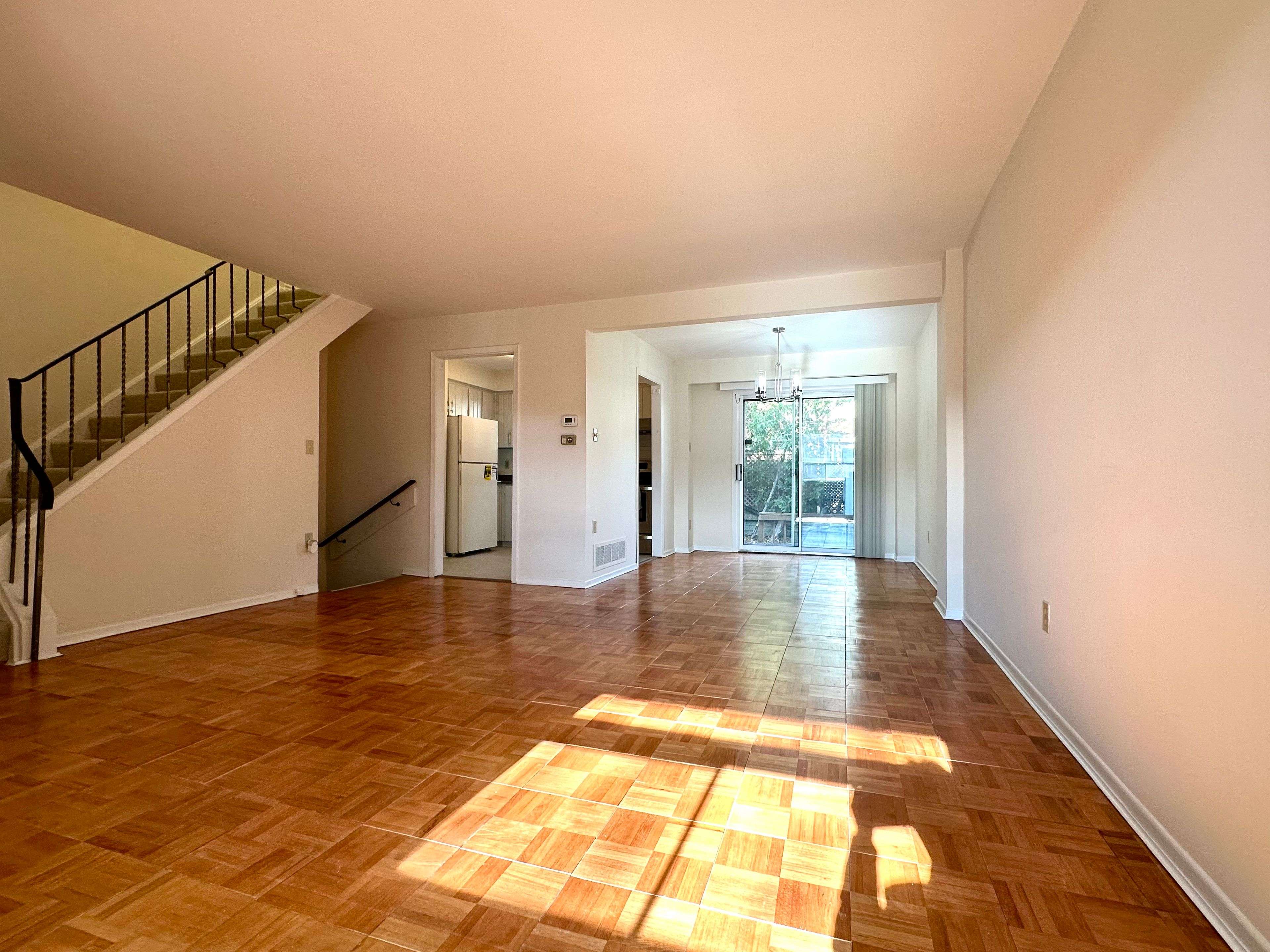 Toronto E07, ON M1V 1J1,161 Carolbreen SQ