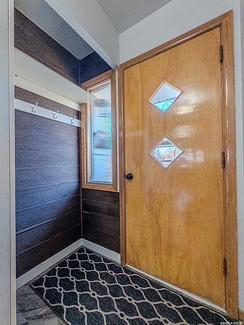 Swift Current, SK S9H 2K5,751 4th AVENUE NE