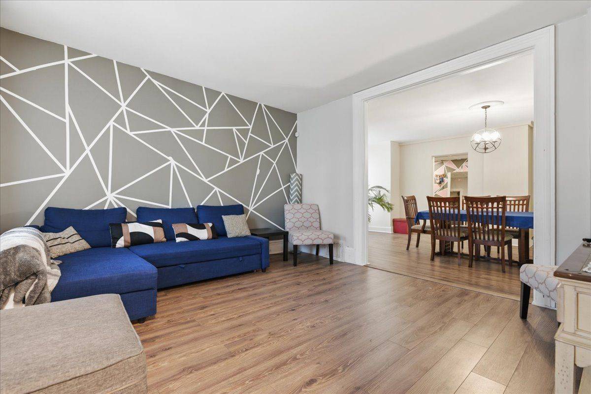 St. Catharines, ON L2R 2W5,4 Cross ST