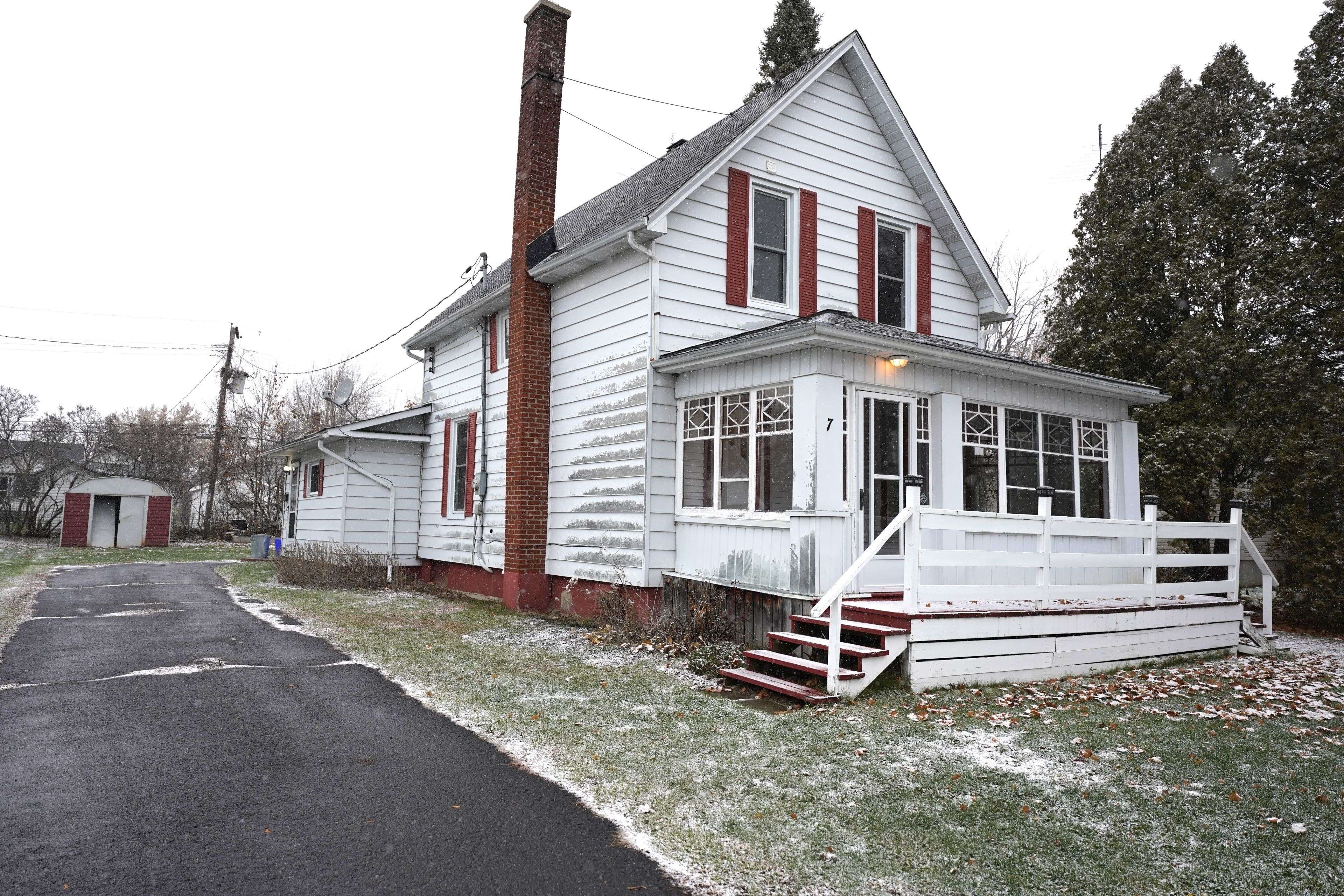 South Stormont, ON K0C 1P0,7 Adam Dixon AVE