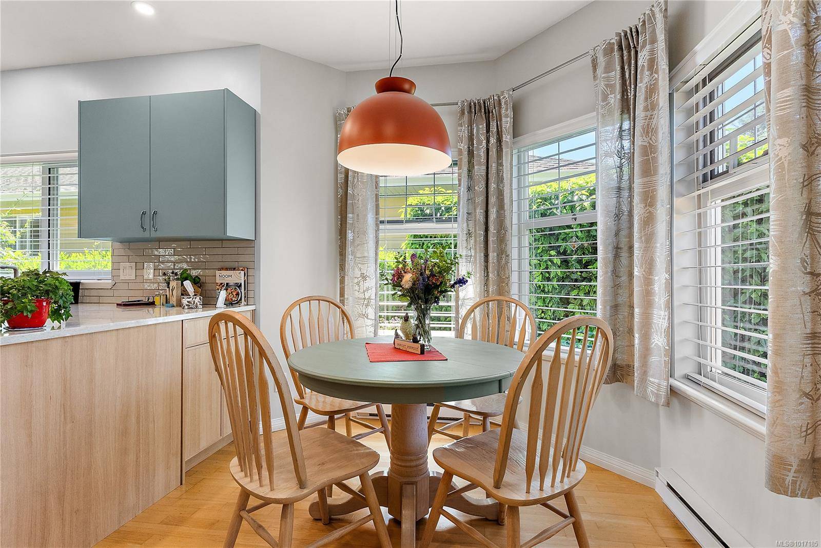 Central Saanich, BC V8M 2J4,7952 Polo Park Cres