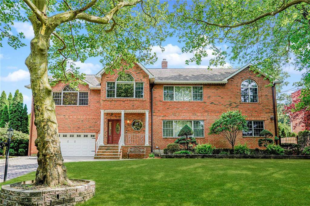 Staten  Island, NY 10301,74 Longfellow AVE