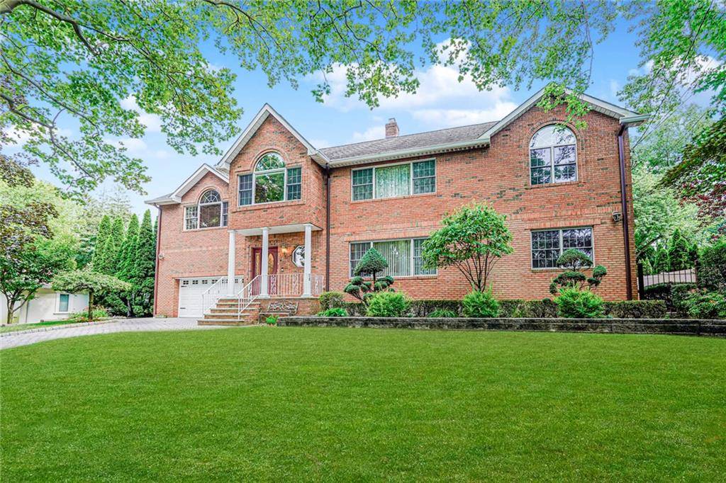 Staten  Island, NY 10301,74 Longfellow AVE