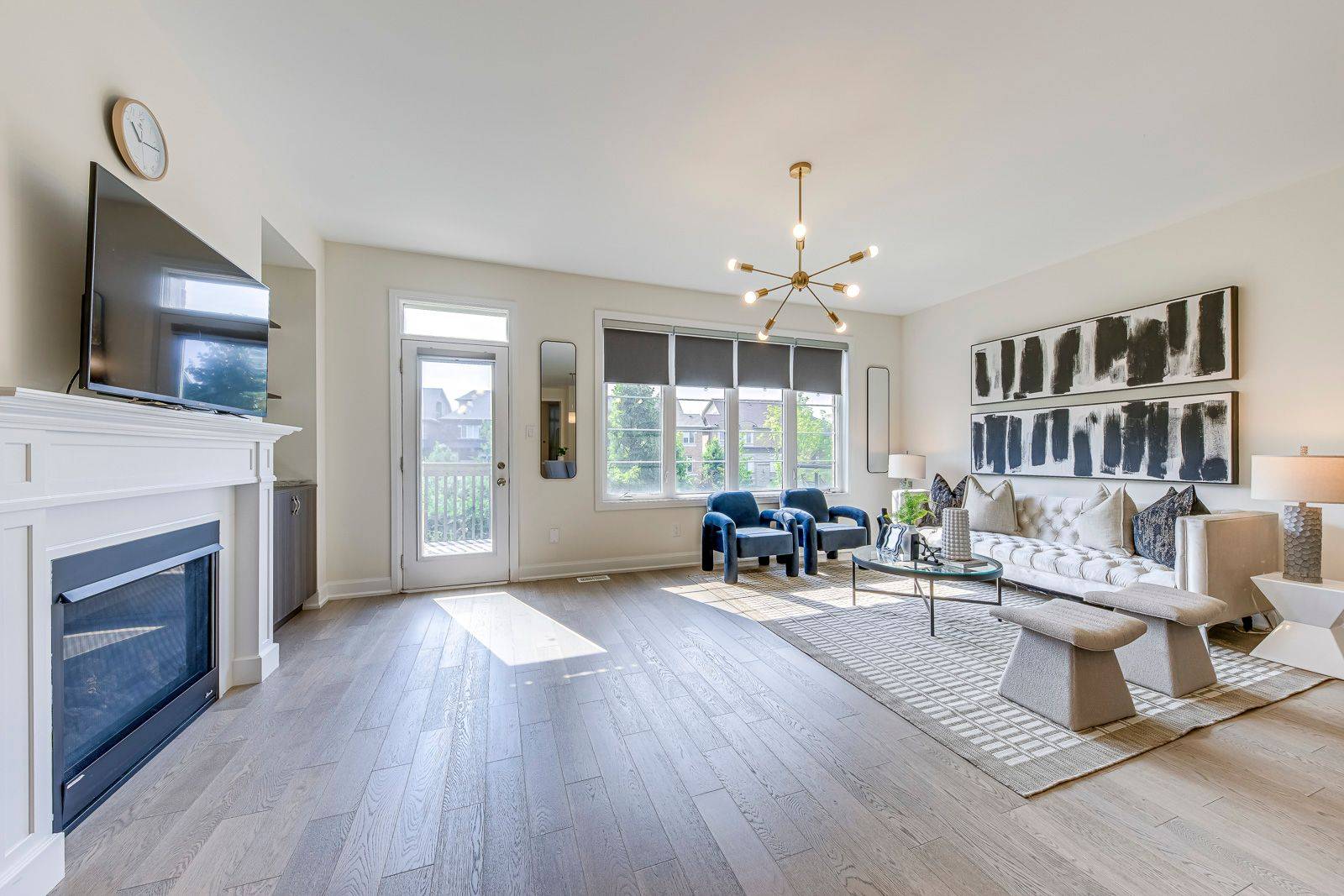 Oakville, ON L6M 1P6,3129 Riverpath Common #18