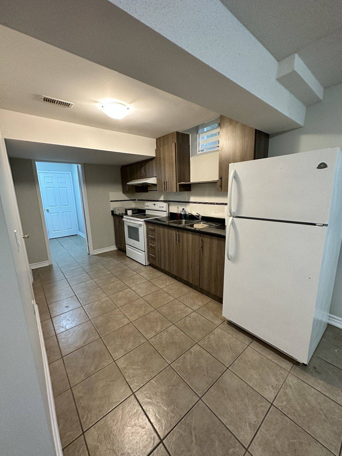 Milton, ON L9T 8M8,350 Kincardine TER #Basement