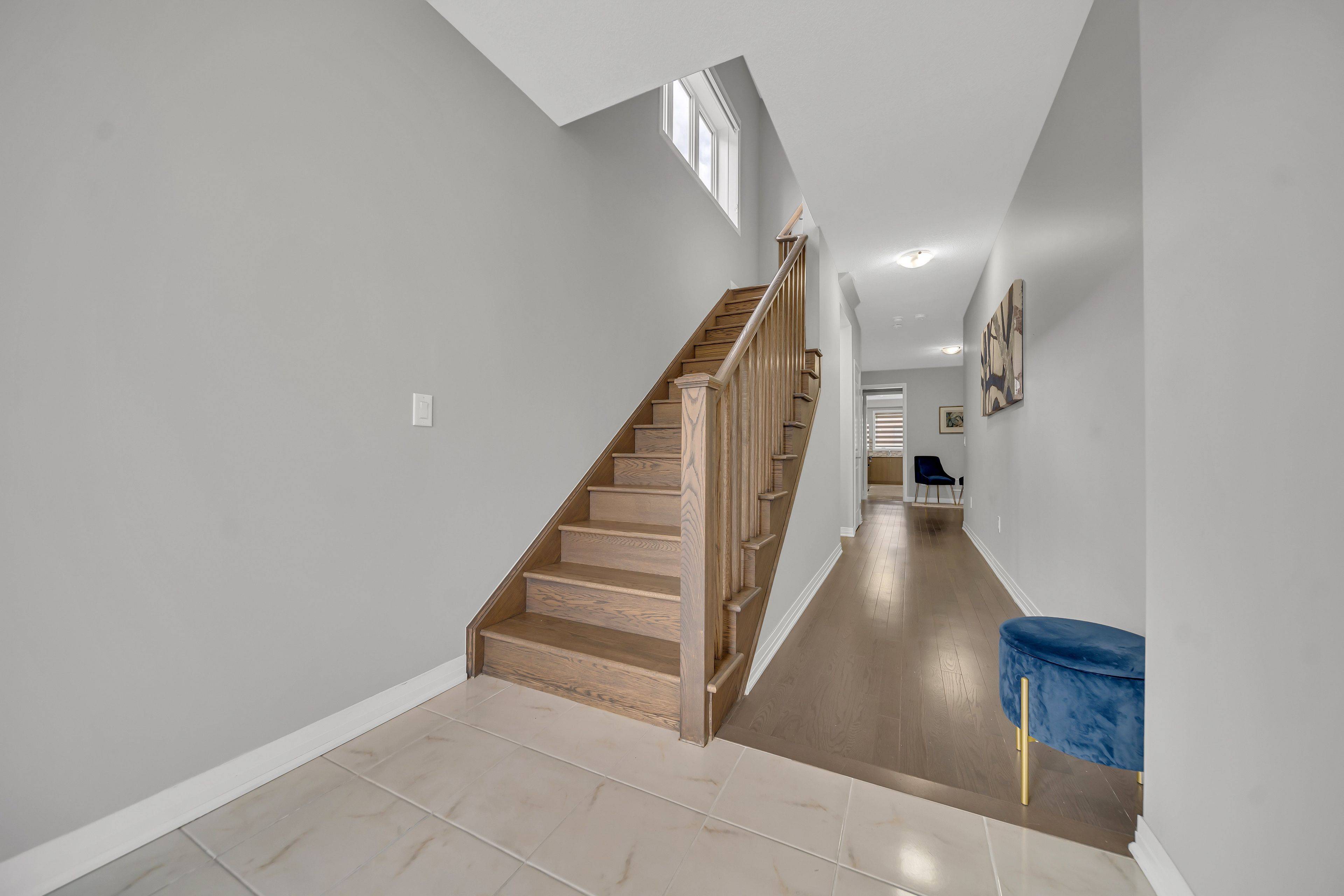 North Dumfries, ON N0B 1E0,22 Rustic Oak TRL