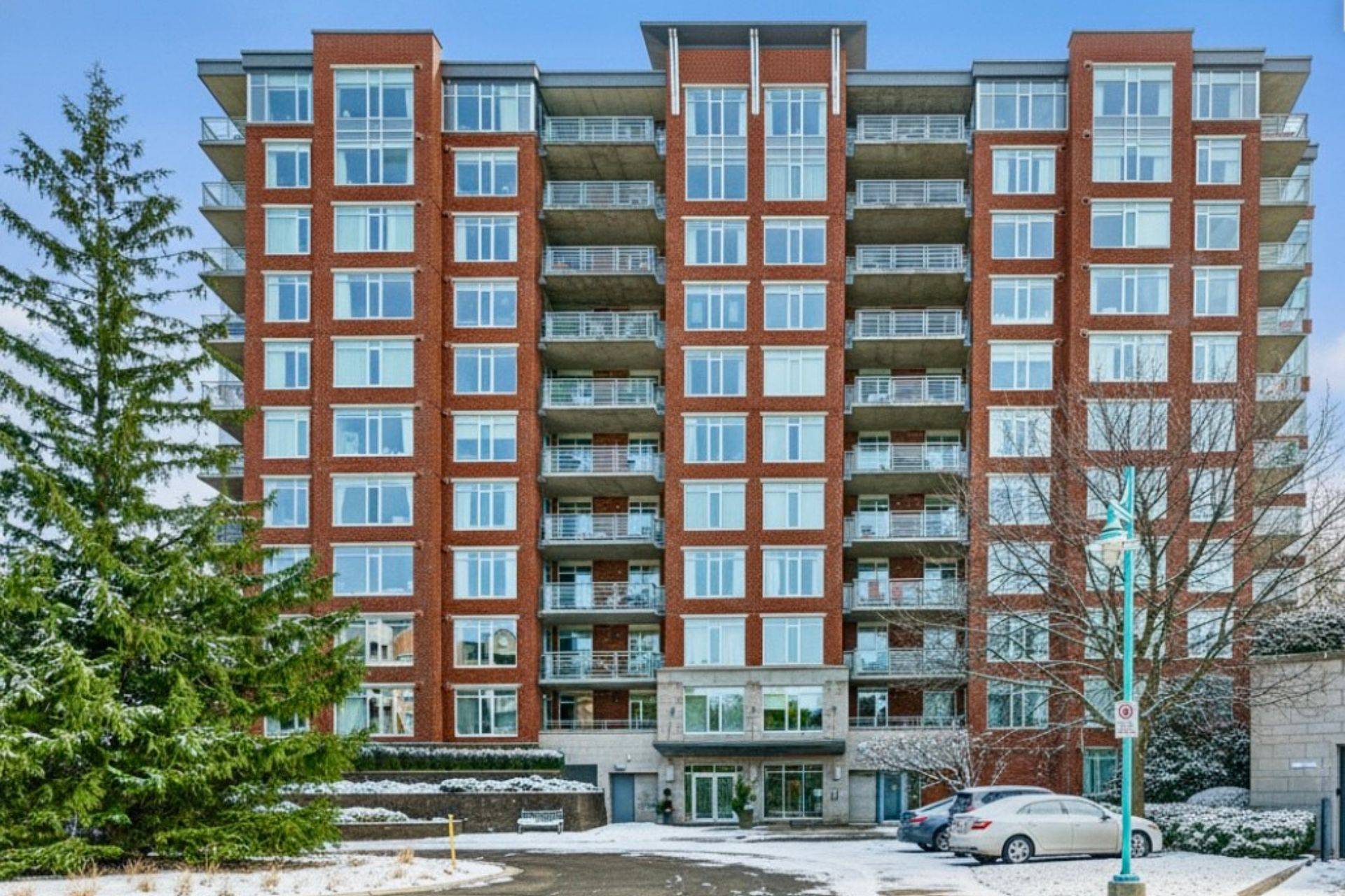 Hunt Club - Windsor Park Village And Area, ON K1V 0X6,136 Darlington Private #704