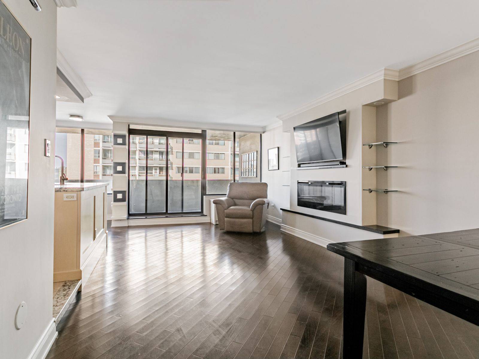 Mississauga, ON L5G 1K2,66 High ST E #904