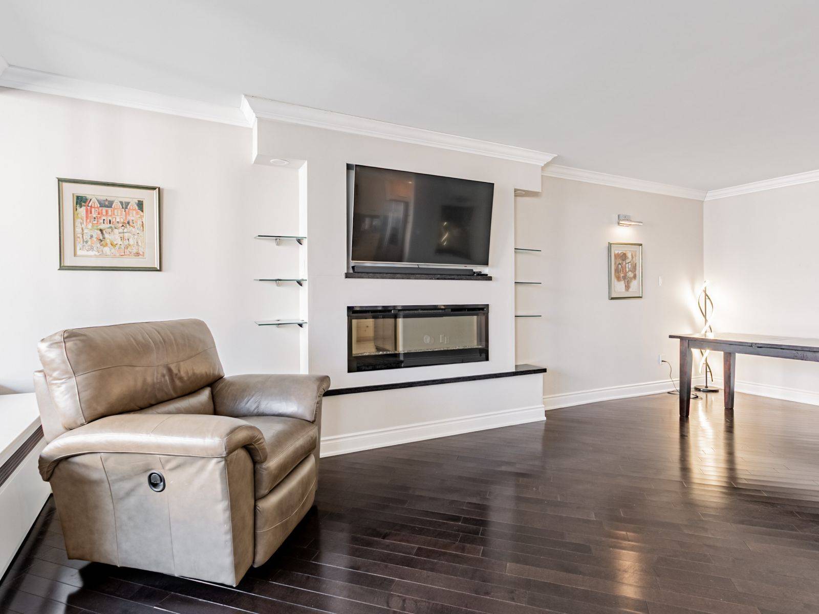 Mississauga, ON L5G 1K2,66 High ST E #904