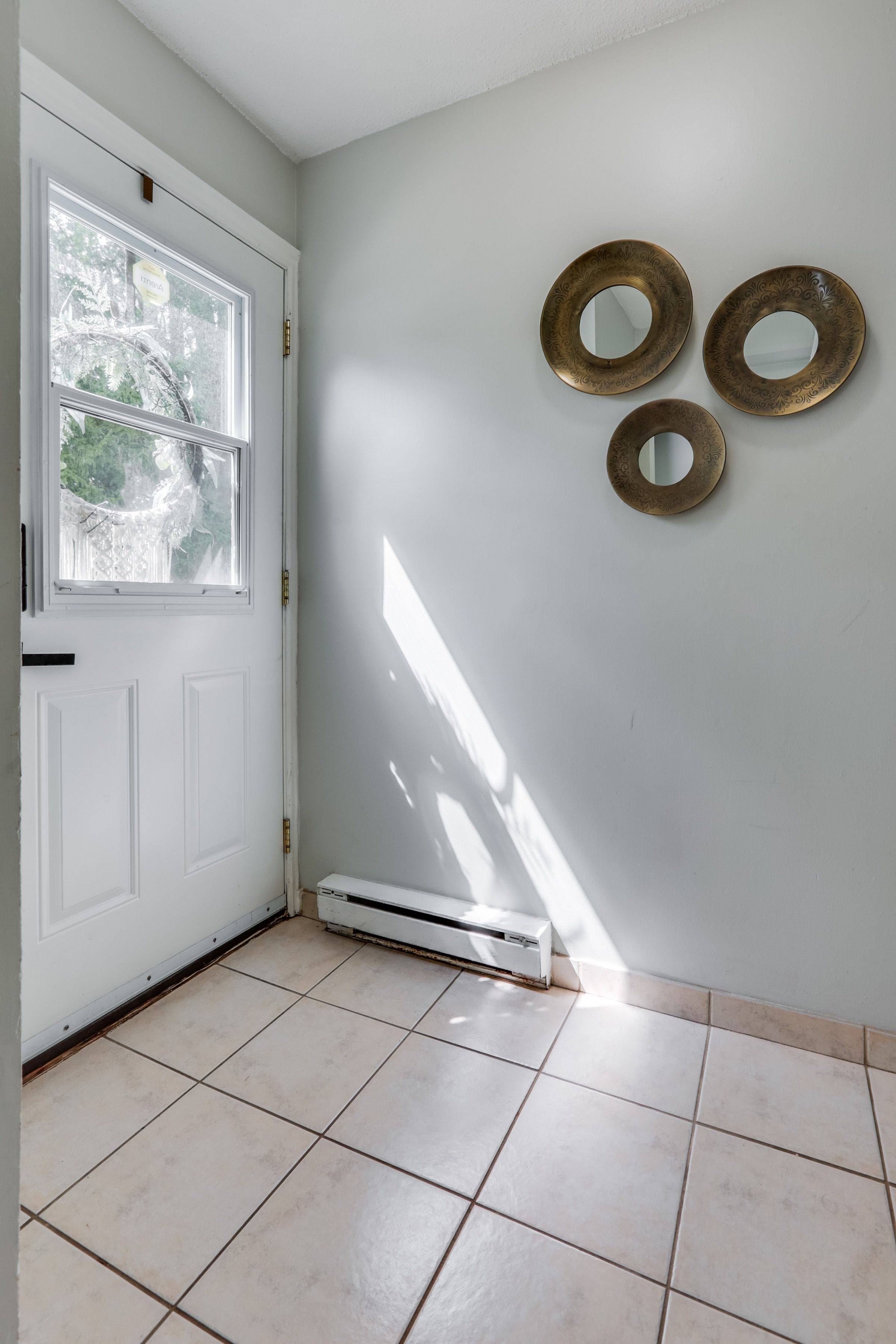 Ingersoll, ON N5C 3T6,271 Thames ST #19