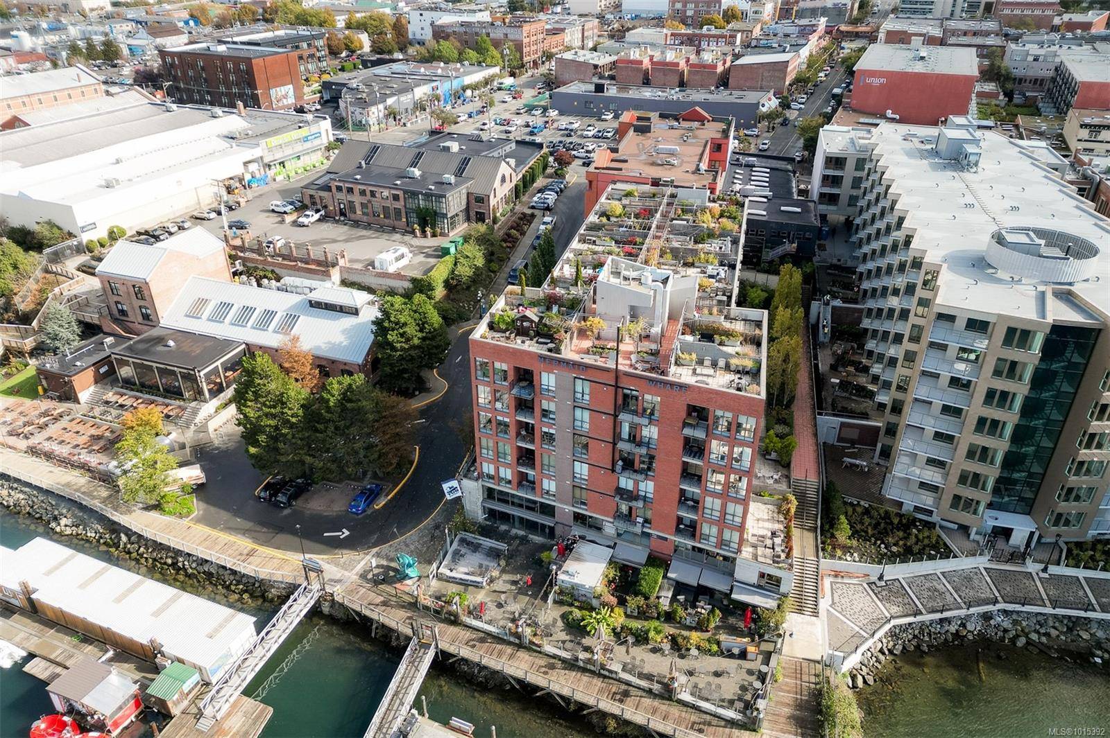 Victoria, BC V8W 1S2,409 Swift St #316