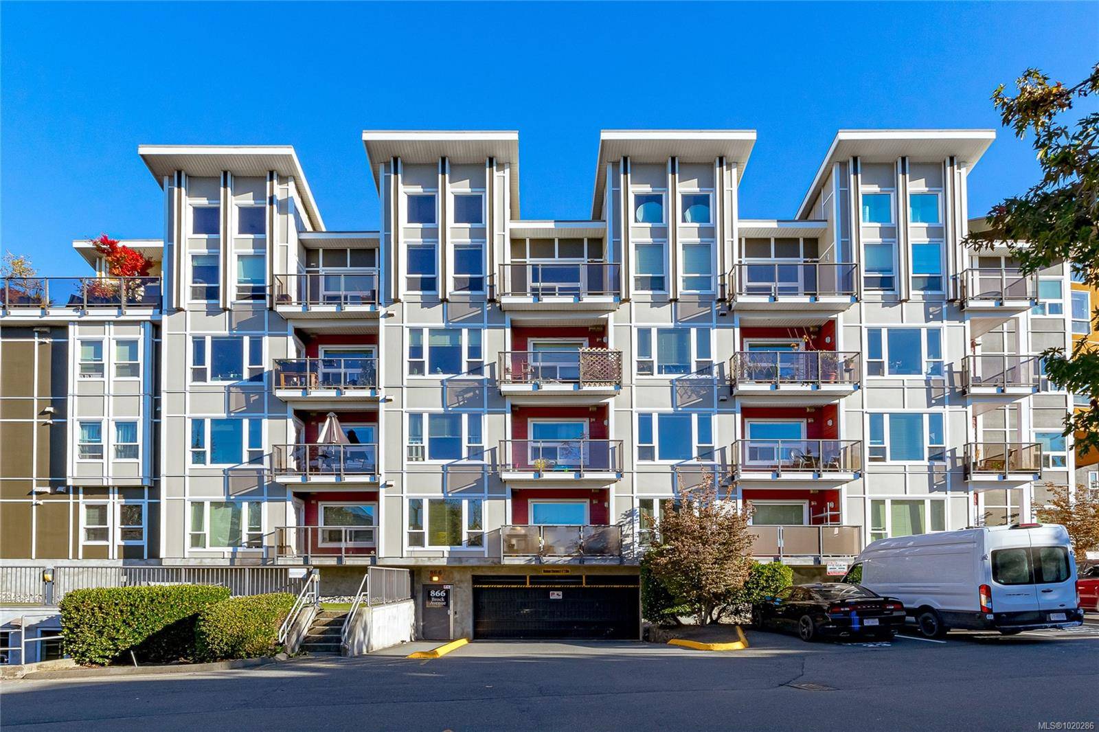 Langford, BC V9B 0H2,866 Brock Ave #408
